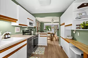 1217 E 10th St, Duluth, MN 55805 - Photo 3