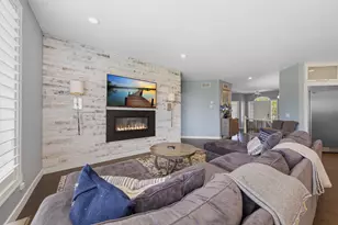827 Vardon Ct, Faribault, MN 55021 - Photo 7