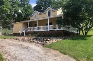 300 Elmwood St E, Lanesboro, MN 55949 - Photo 1