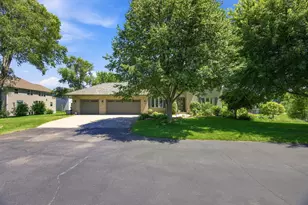 12611 Iwo Jima Ct NE, Blaine, MN 55449 - Photo 37