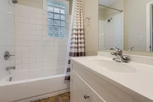 364 Bates Ave, Saint Paul, MN 55106 - Photo 7