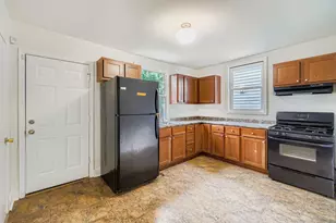 364 Bates Ave, Saint Paul, MN 55106 - Photo 5