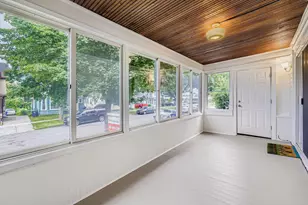 364 Bates Ave, Saint Paul, MN 55106 - Photo 9