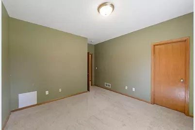 9719 Hillside Trail S, Cottage Grove, MN 55016 - Photo 11