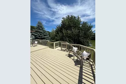 9142 Woodhall Crossing N, Minneapolis, MN 55443 - Photo 37