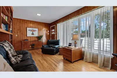 404 W Macarthur Avenue, Eau Claire, WI 54701 - Photo 3