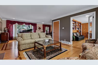 404 W Macarthur Avenue, Eau Claire, WI 54701 - Photo 7