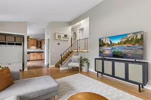 13404 Arthur St W, Minnetonka, MN 55305 - Photo 7