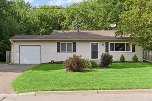 13404 Arthur St W, Minnetonka, MN 55305 - Photo 1