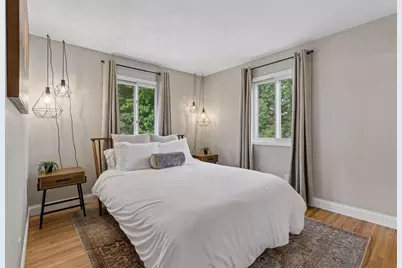 13404 Arthur Street W, Minnetonka, MN 55305 - Photo 17