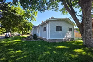 717 Forest St, Kenyon, MN 55946 - Photo 29
