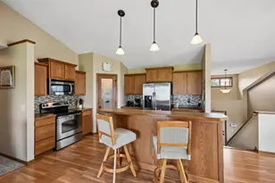 12720 314th St, Lindstrom, MN 55045 - Photo 9