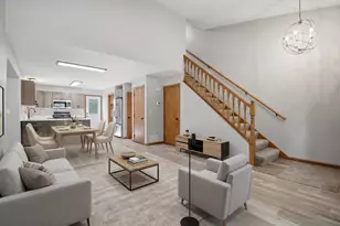 320 Jenny Ln, Owatonna, MN 55060 - Photo 5