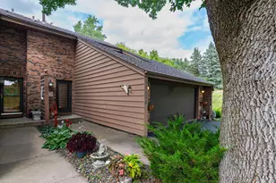 11170 36th Pl N, Plymouth, MN 55441 - Photo 3