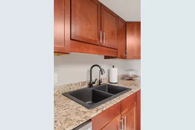 110 1st Avenue NE #F704, Minneapolis, MN 55413 - Photo 9