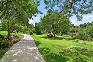 7540 Edinborough Way, Edina, MN 55435 - Photo 27