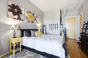 290 Market St, Minneapolis, MN 55405 - Photo 13