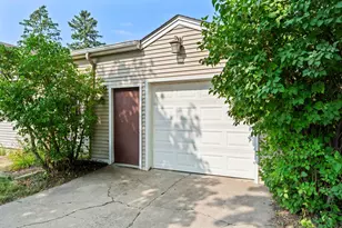 743 Parkview Ave, Saint Paul, MN 55117 - Photo 37