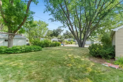743 Parkview Avenue, Saint Paul, MN 55117 - Photo 45