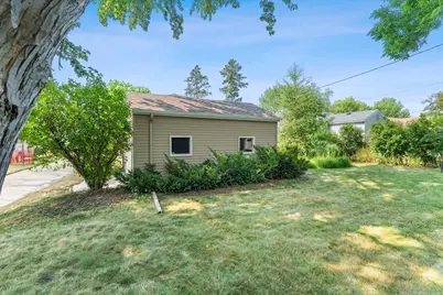 743 Parkview Avenue, Saint Paul, MN 55117 - Photo 39
