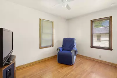 8314 Stevens Avenue S, Bloomington, MN 55420 - Photo 11