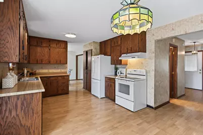 1772 Eldridge Avenue W, Roseville, MN 55113 - Photo 5