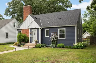 4225 Ewing Ave N, Robbinsdale, MN 55422 - Photo 3