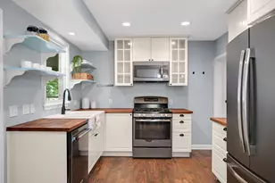 4225 Ewing Ave N, Robbinsdale, MN 55422 - Photo 13