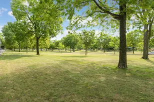 4225 Ewing Ave N, Robbinsdale, MN 55422 - Photo 47