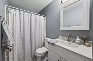834 Seal St, Saint Paul, MN 55114 - Photo 23