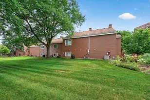 834 Seal St, Saint Paul, MN 55114 - Photo 29