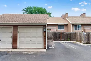 834 Seal St, Saint Paul, MN 55114 - Photo 11