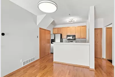 17973 Cobblestone Way, Eden Prairie, MN 55347 - Photo 7