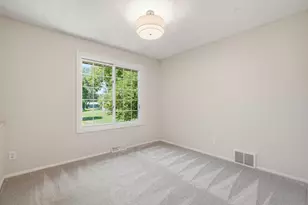 10515 Old County Rd 15, Plymouth, MN 55441 - Photo 19
