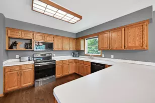 8045 59th St N, Lake Elmo, MN 55042 - Photo 11
