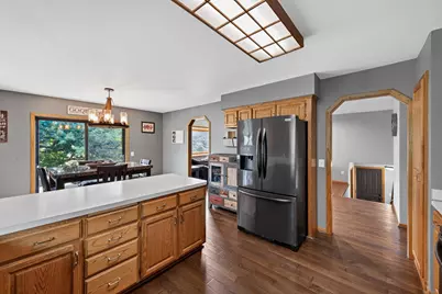 8045 59th Street N, Lake Elmo, MN 55042 - Photo 3