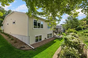 810 Monet Ct, Mendota Heights, MN 55120 - Photo 47
