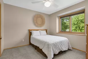 13923 Maryland Ave, Savage, MN 55378 - Photo 25