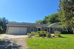 26722 825th Ave, Hollandale, MN 56045 - Photo 1