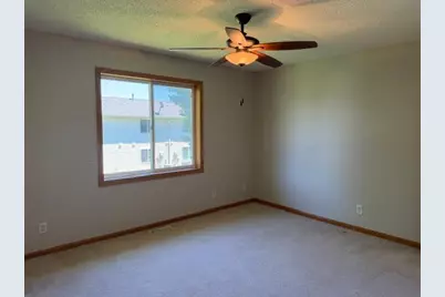 1516 Dublin Court, Shakopee, MN 55379 - Photo 5