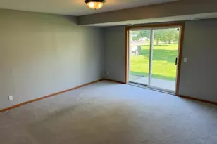 1516 Dublin Ct, Shakopee, MN 55379 - Photo 11