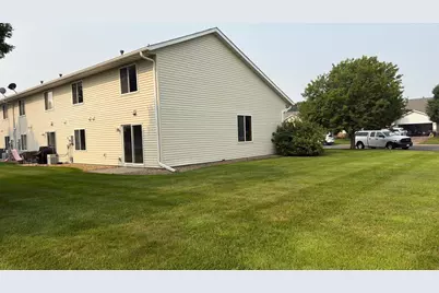 1516 Dublin Court, Shakopee, MN 55379 - Photo 17