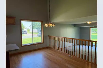 1516 Dublin Court, Shakopee, MN 55379 - Photo 9