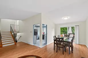 8522 Darnel Rd, Eden Prairie, MN 55347 - Photo 9