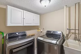8522 Darnel Rd, Eden Prairie, MN 55347 - Photo 41