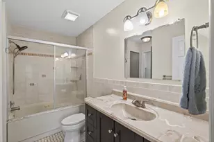 8522 Darnel Rd, Eden Prairie, MN 55347 - Photo 17