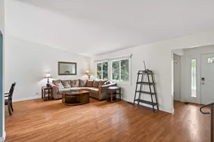8522 Darnel Rd, Eden Prairie, MN 55347 - Photo 7