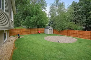 8522 Darnel Rd, Eden Prairie, MN 55347 - Photo 53