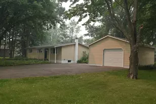 103 Carriage Hill Dr, Hinckley, MN 55037 - Photo 1