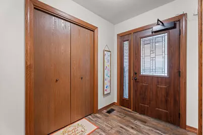 1040 Miles Drive, Worthington, MN 56187 - Photo 5